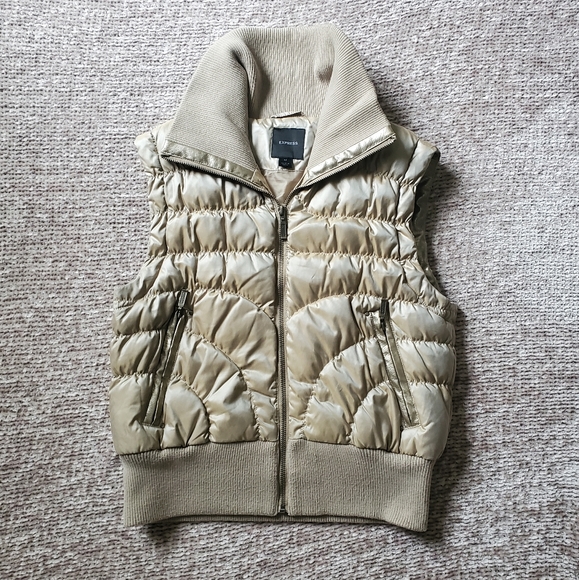 Express Metallic Gold Zip Puffer Vest - Picture 1 of 11